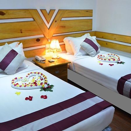 Myat Nan Taw Hotel Loikaw Exterior foto